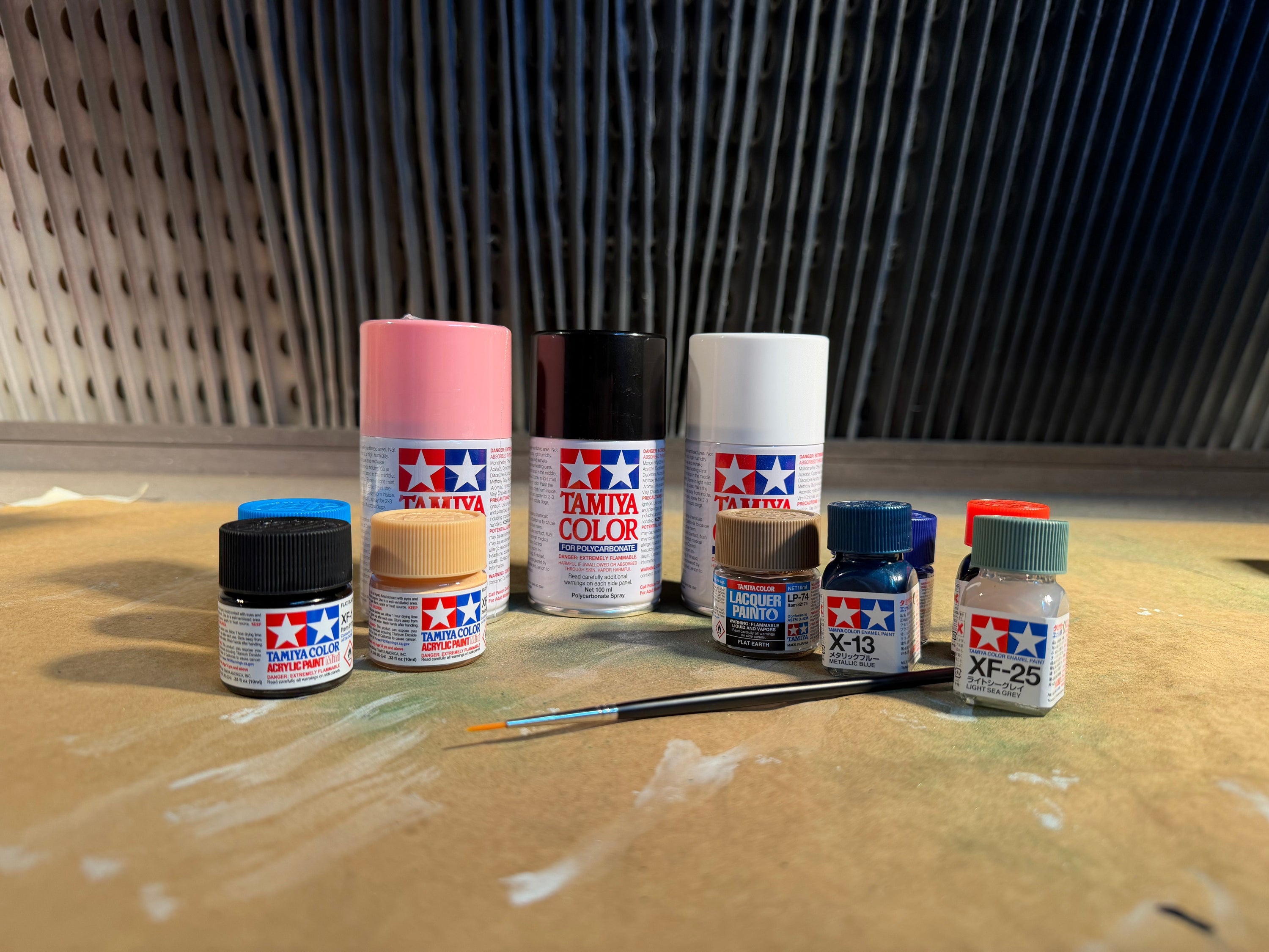 Your Complete Guide to Hobby Paints: Understanding Acrylics, Enamels, Lacquers and More