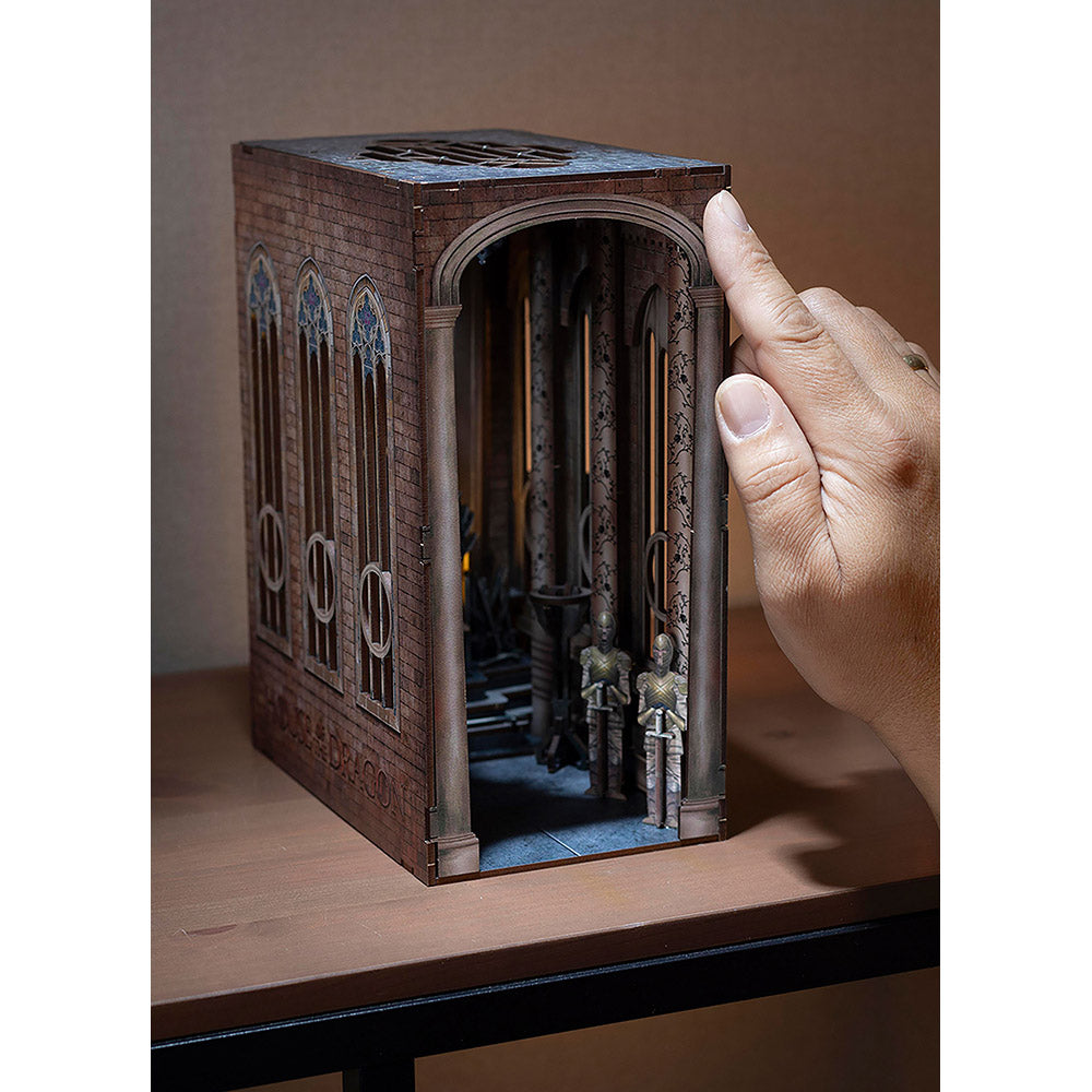 REVELL TINY ADVENTURES BOOK NOOK HOUSE OF THE DRAGON - IRON THRONE