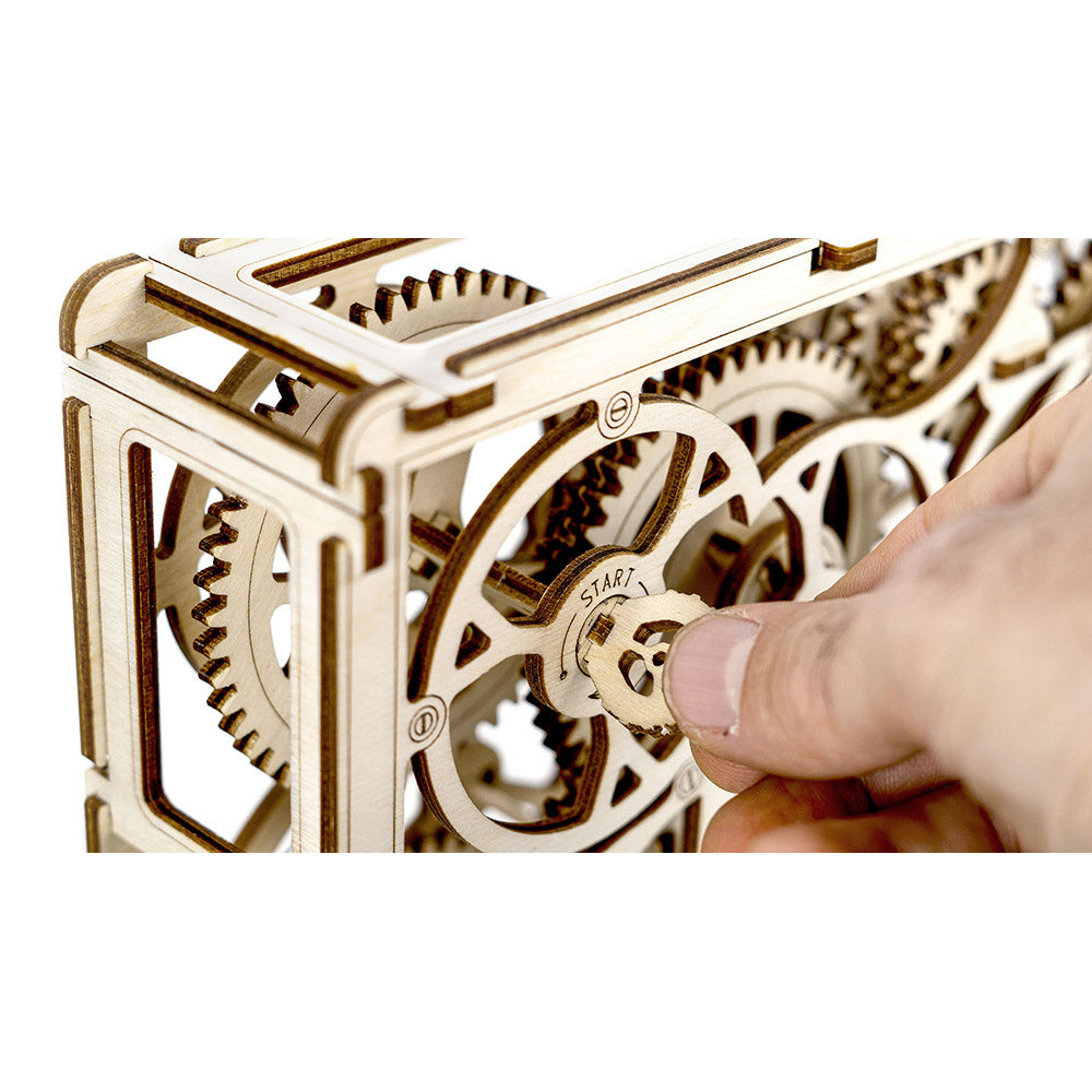 REVELL TINY ADVENTURES  KINETIC PICTURE WOODEN MODEL KIT