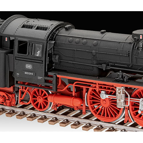 REVELL 1/87 EXPRESS LOCOMOTIVE BR03 AND TENDER