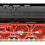 REVELL 1/87 EXPRESS LOCOMOTIVE BR 02 AND TENDER 2-2-T30