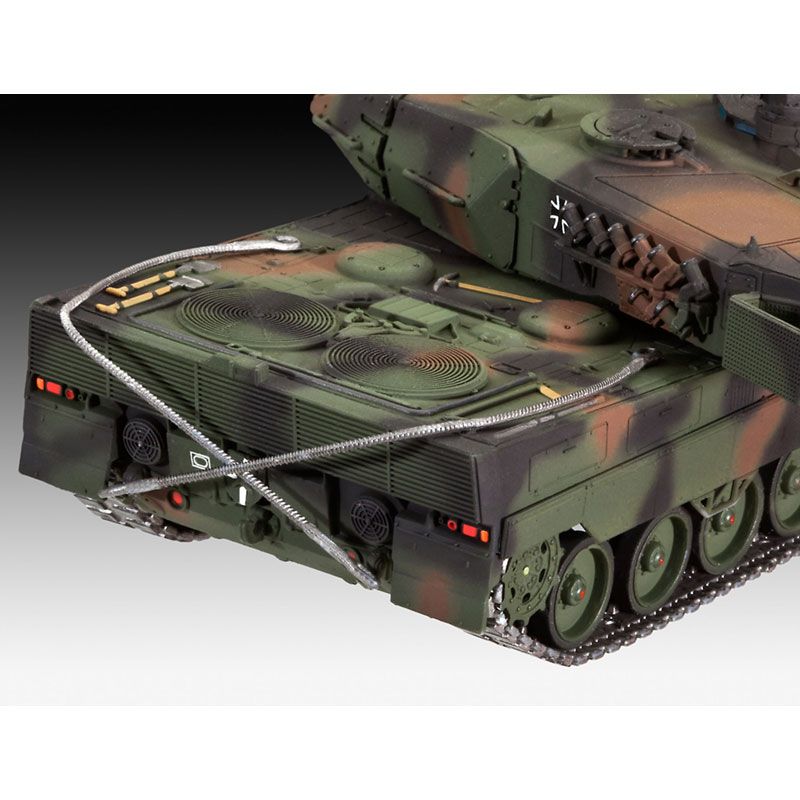 REVELL 1/72 LEOPARD 2 A6/A6M