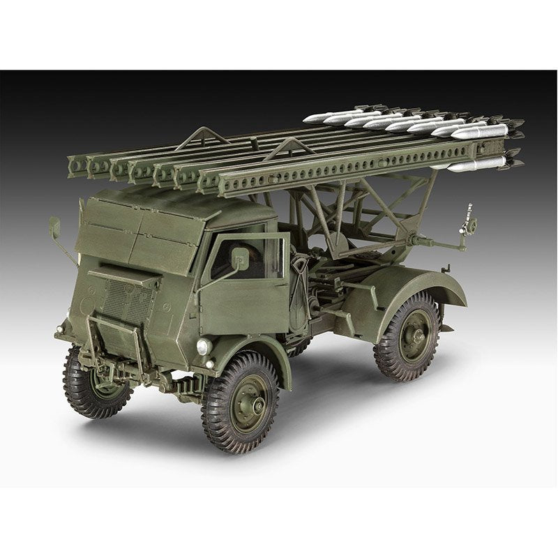 REVELL 1/35 BM-13-16 ON W.O.T. 8 CHASSIS