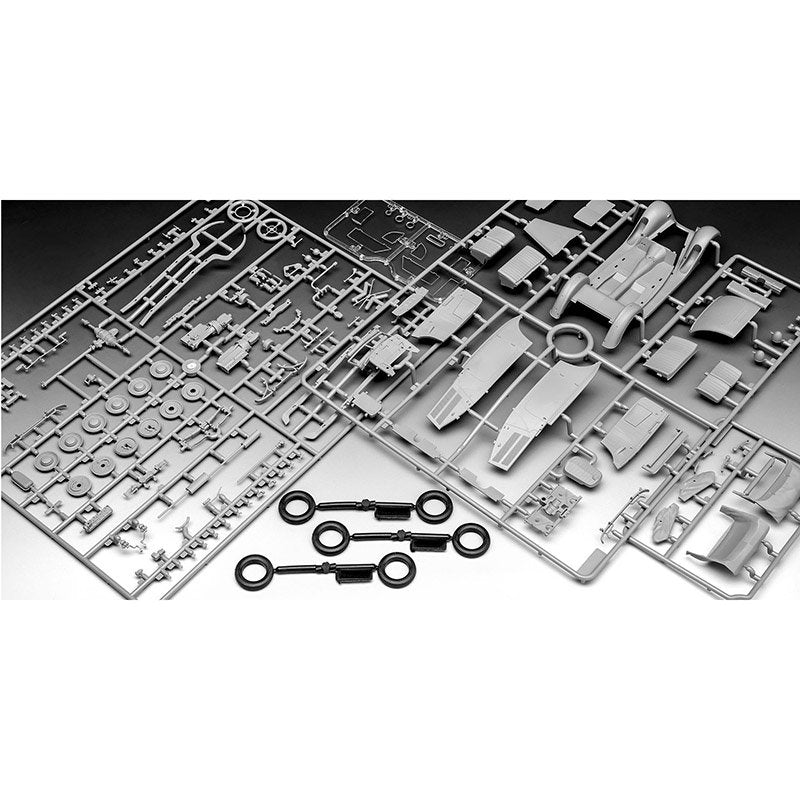 REVELL 1/35 TYPE 320 W142 CABRIOLET