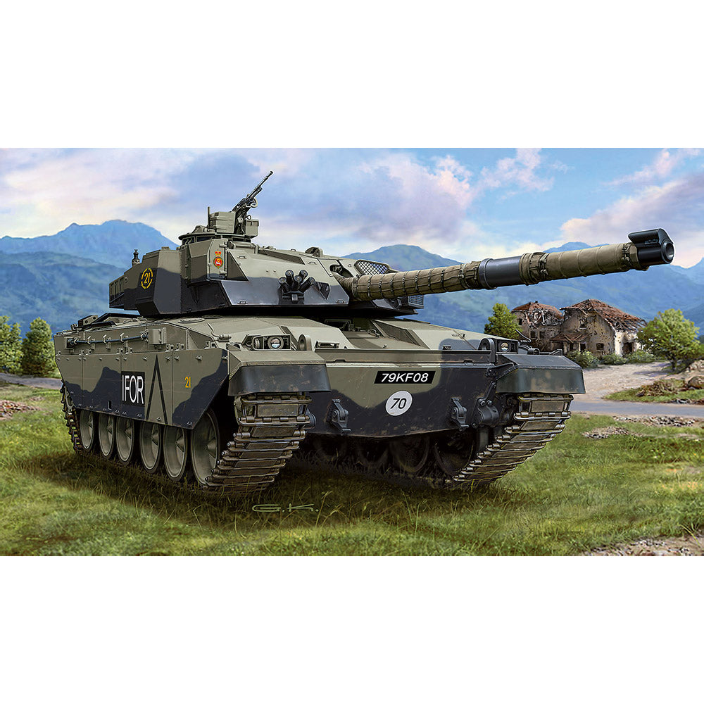 REVELL 1/72 CHALLENGER 1
