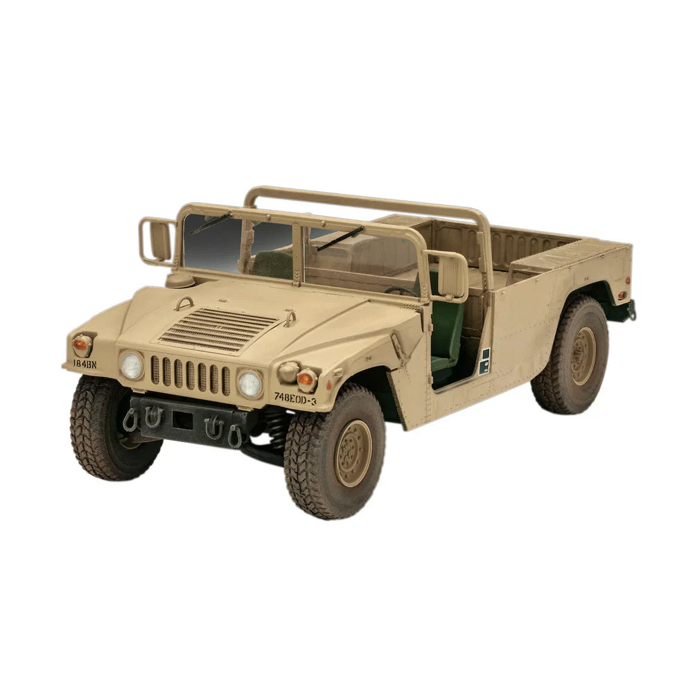 REVELL 1/35 HMMWV M109 7A2