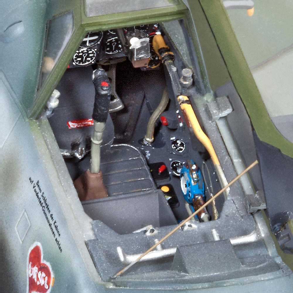 REVELL 1/32 MESSERSCHMITT BF109G-10 ERLA