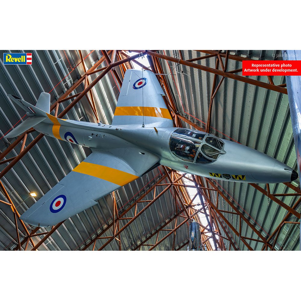 REVELL 1/32 HAWKER HUNTER T.7/T.7A