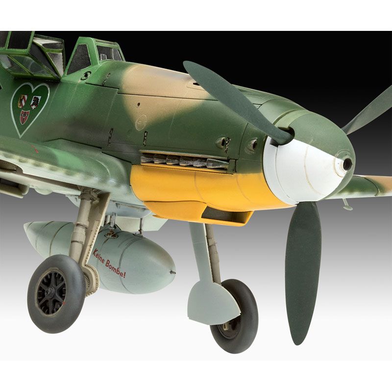 REVELL 1/32 MESSERSCHMITT BF109 G-2/4