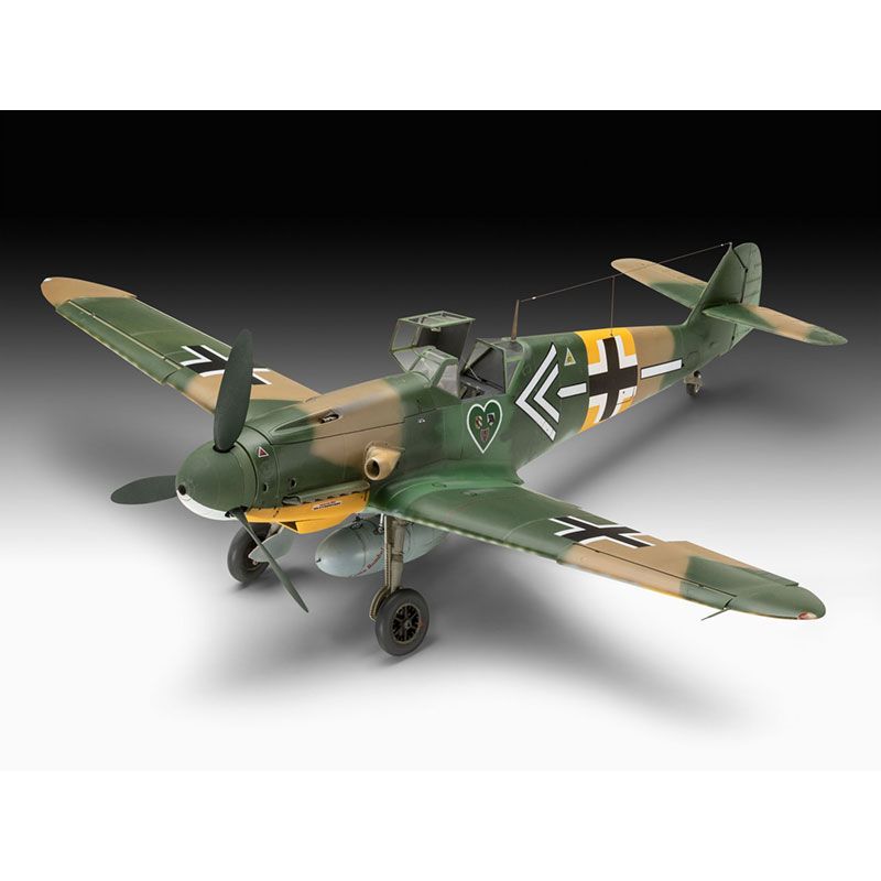 REVELL 1/32 MESSERSCHMITT BF109 G-2/4