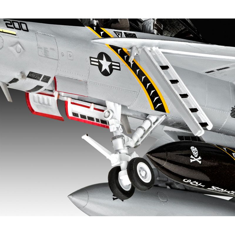 REVELL 1/72 F/A-18F SUPER HORNET