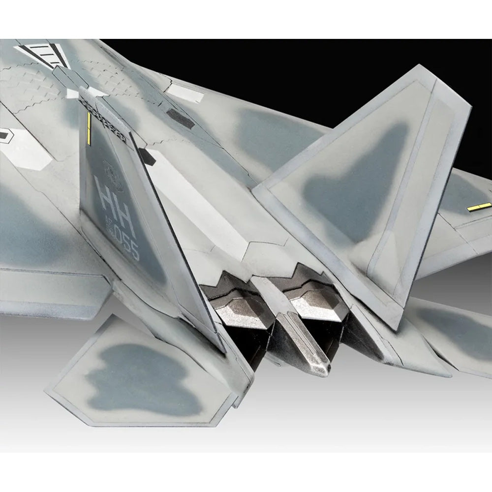 REVELL 1/72 LOCKHEED MARTIN F-22A RAPTOR