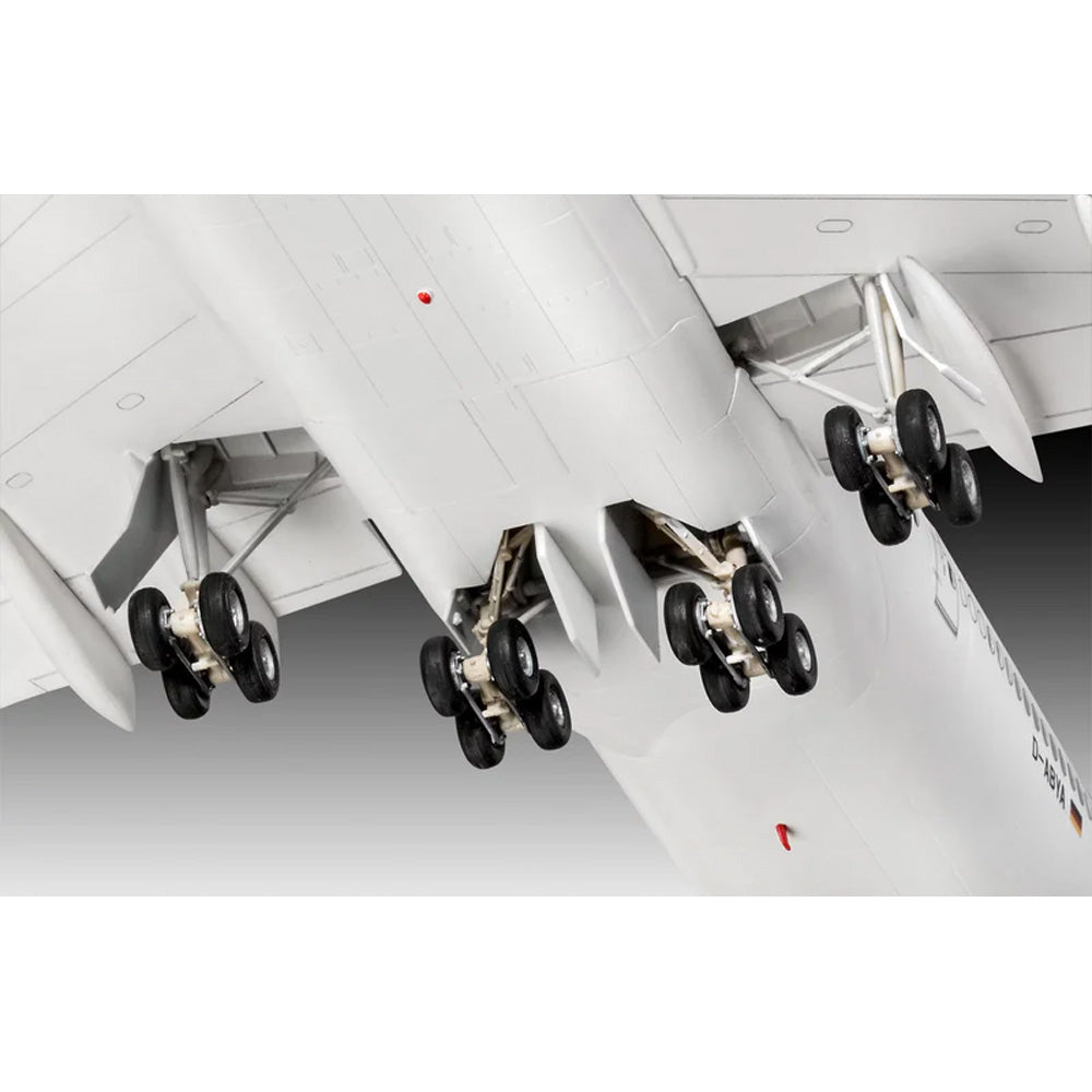 REVELL 1/144 BOEING 747-8 LUFTHANSA NEW LIVERY