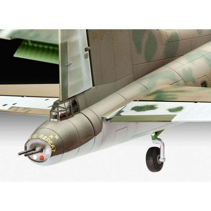 REVELL 1/72 B-17F MEMPHIS BELLE