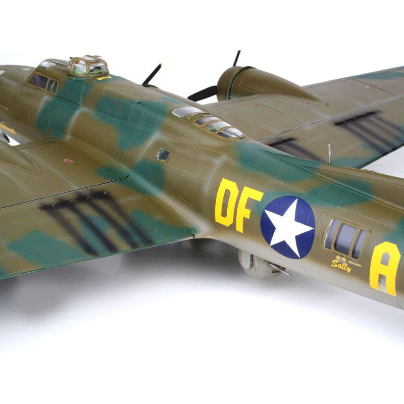 REVELL 1/48 B-17F MEMPHIS BELL