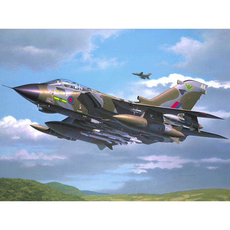 REVELL 1/72 TORNADO GR.1 RAF