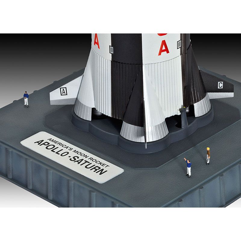 REVELL 1/144 APOLLO SATURN V