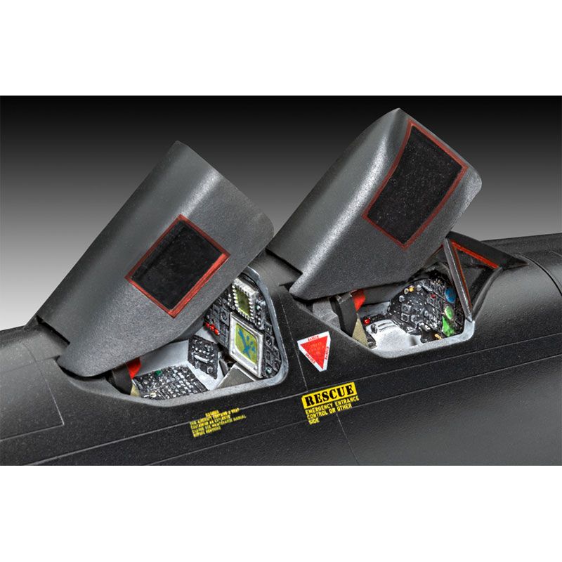 REVELL 1/48 LOCKHEED SR-71 A BLACKBIRD