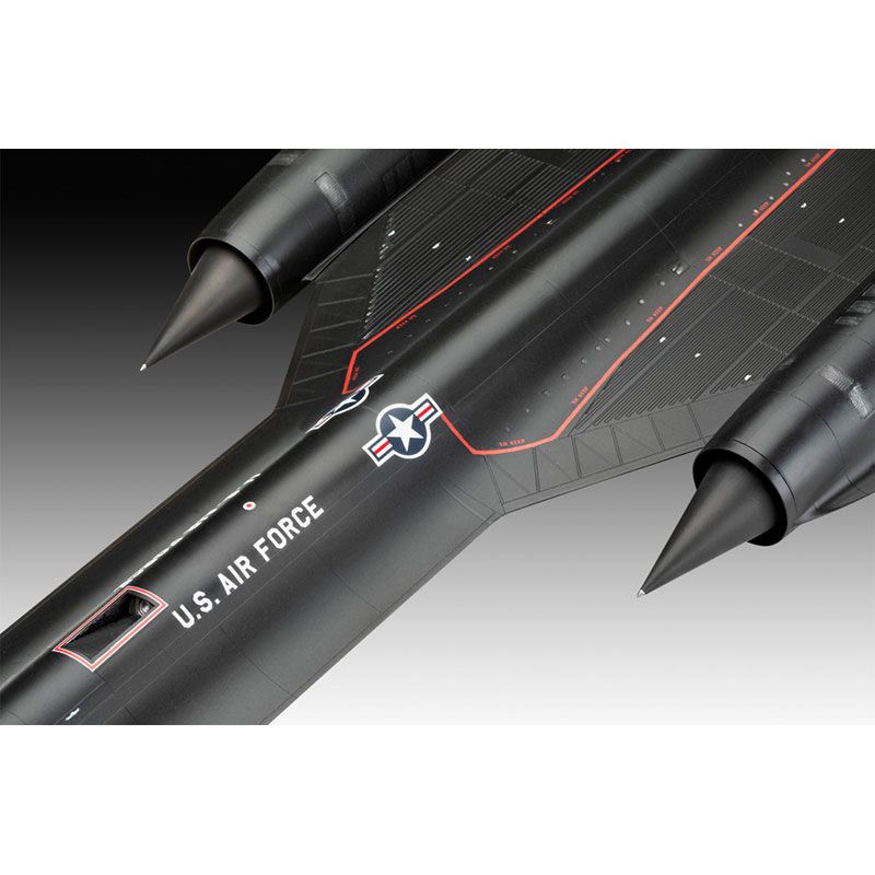 REVELL 1/48 LOCKHEED SR-71 A BLACKBIRD