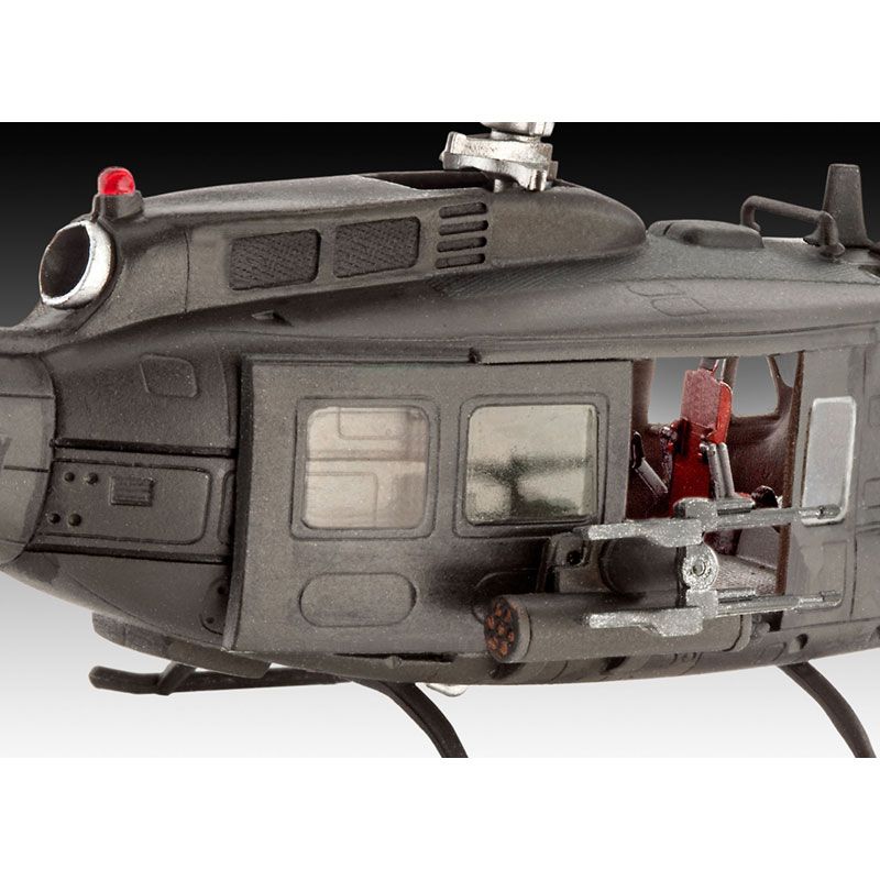 REVELL 1/100 BELL UH-1H GUNSHIP