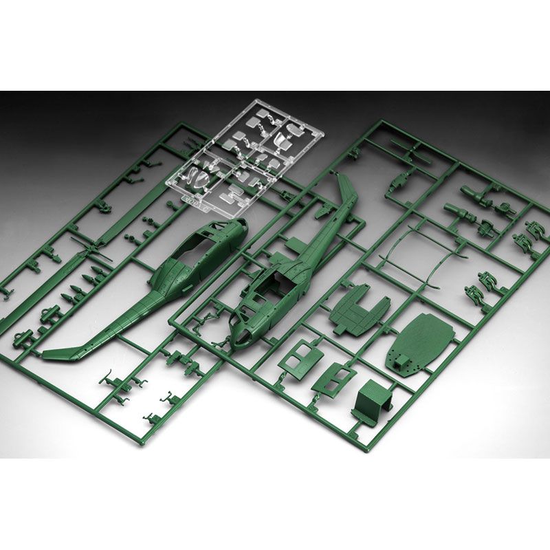 REVELL 1/100 BELL UH-1H GUNSHIP