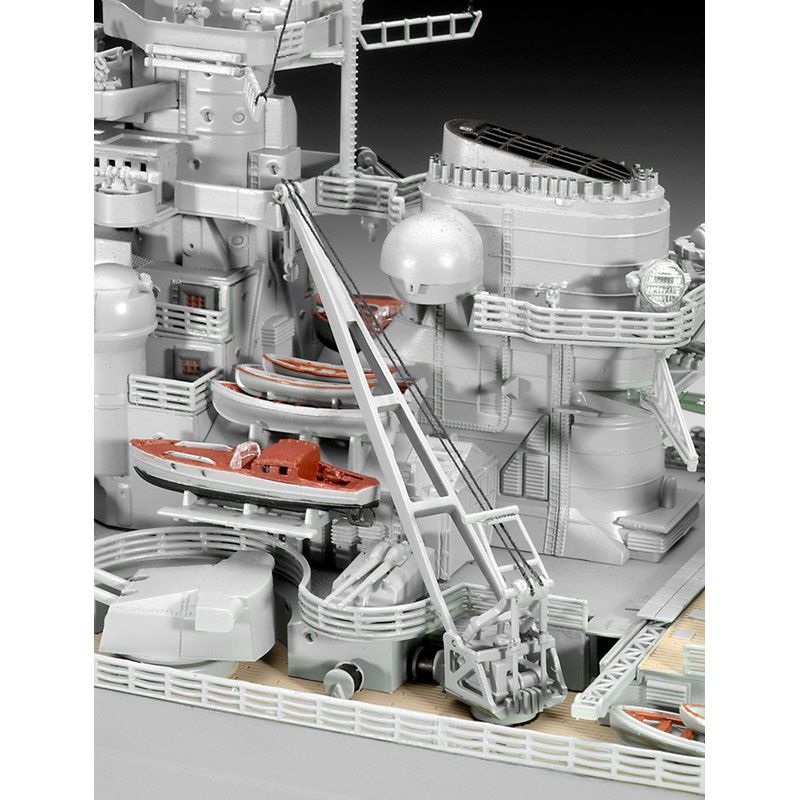 REVELL 1/350 BATTLESHIP BISMARCK