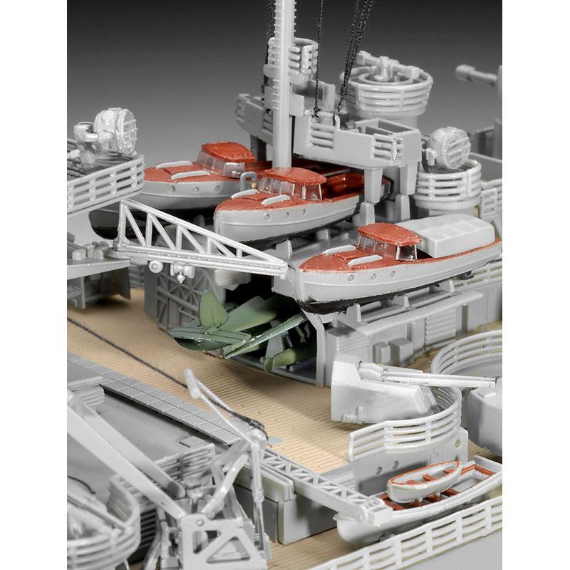 REVELL 1/350 BATTLESHIP BISMARCK