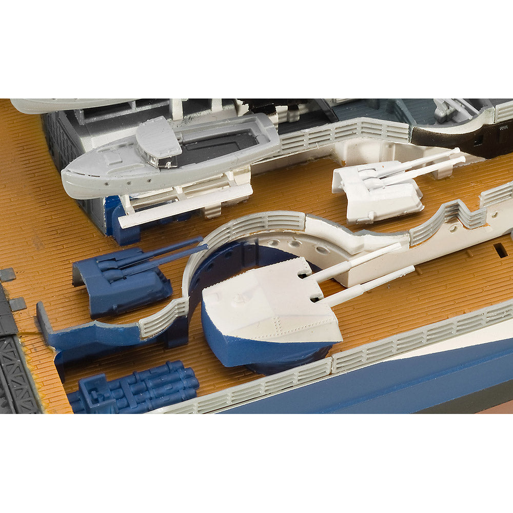 REVELL 1/350 GERMAN BATTLESHIP TIRPITZ