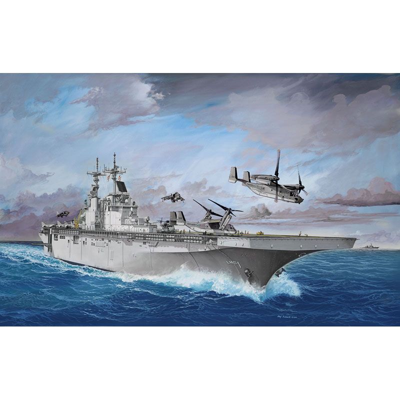 REVELL 1/700 US NAVY ASSAULT CARRIER WASP CLASS