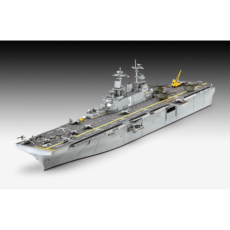 REVELL 1/700 US NAVY ASSAULT CARRIER WASP CLASS