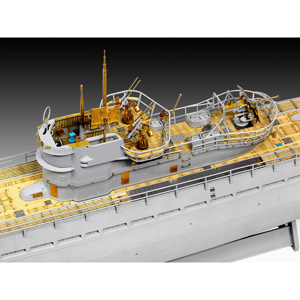 REVELL 1/72 GERMAN SUBMARINE TYPE IX C U505 - PLATINUM EDITION