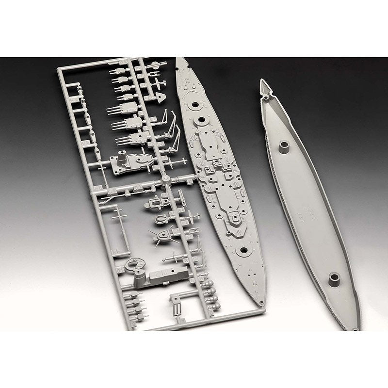 REVELL 1/1200 BATTLESHIP GNEISENAU