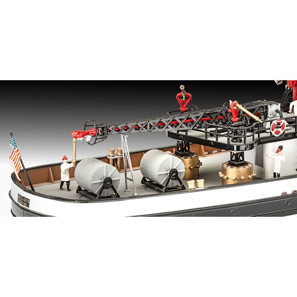 REVELL 1/87 THE FIREFIGHTER