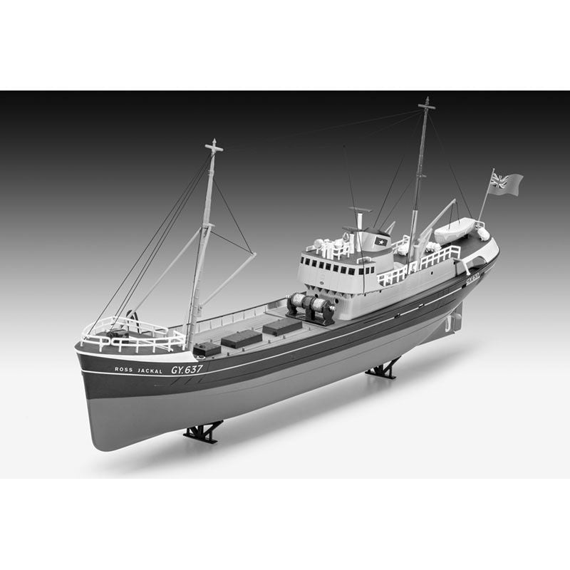 REVELL 1/142 NORTHSEA FISHING TRAWLER