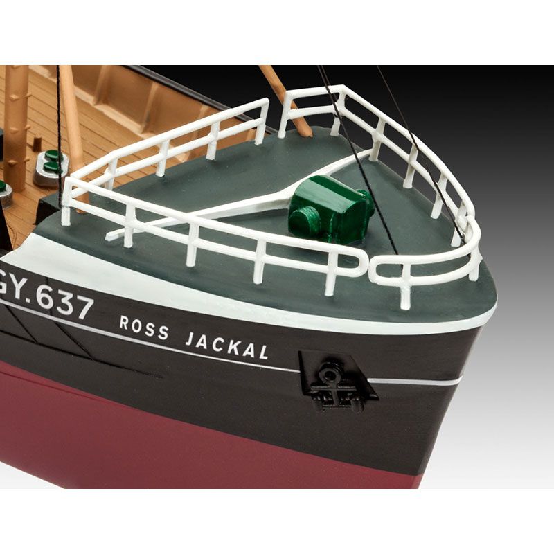 REVELL 1/142 NORTHSEA FISHING TRAWLER