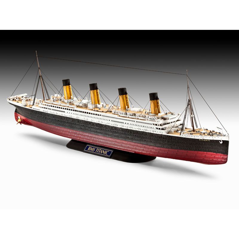 REVELL 1/700 RMS TITANIC