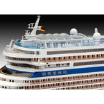 REVELL 1/400 CRUISER SHIP AIDA