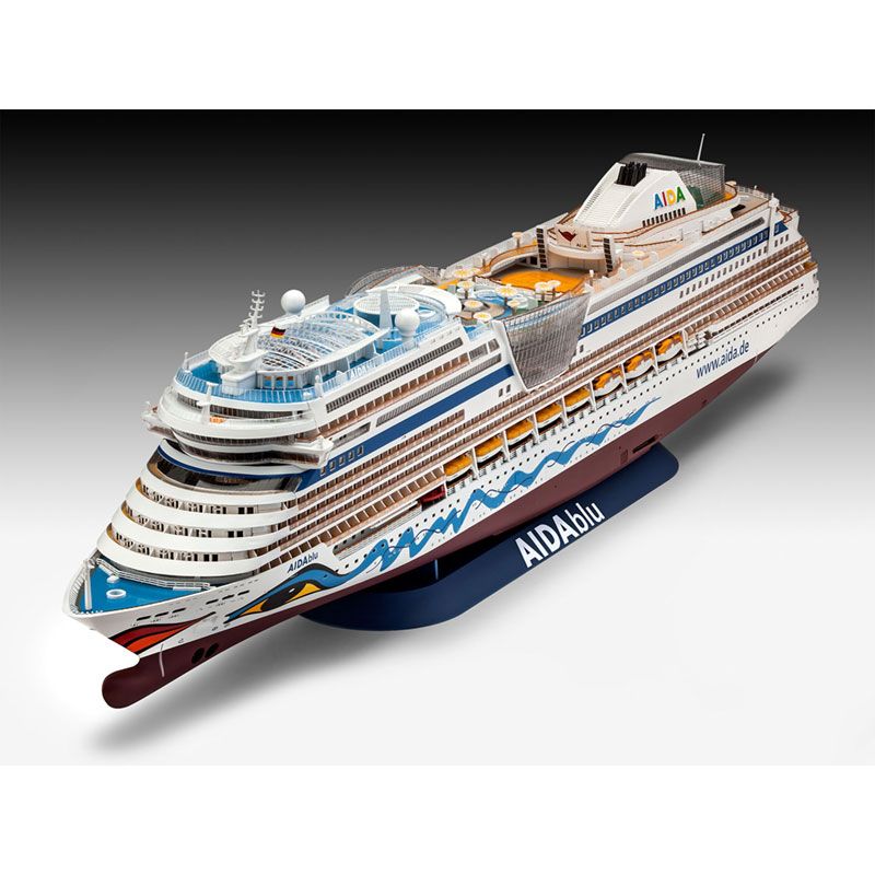 REVELL 1/400 CRUISER SHIP AIDA