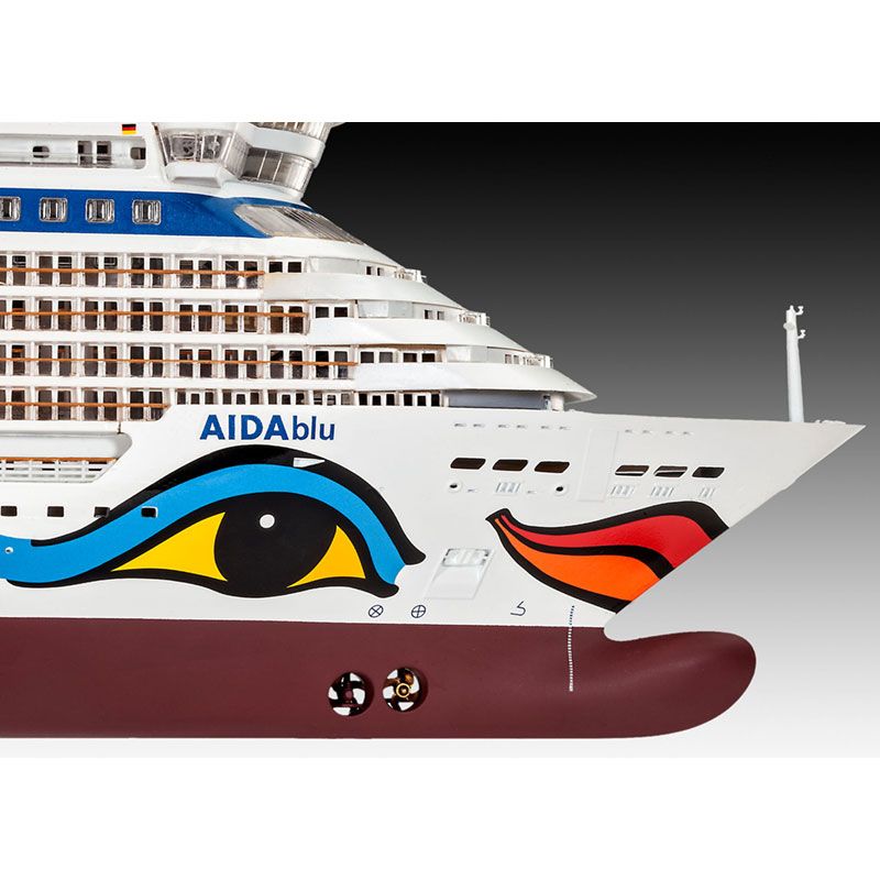 REVELL 1/400 CRUISER SHIP AIDA