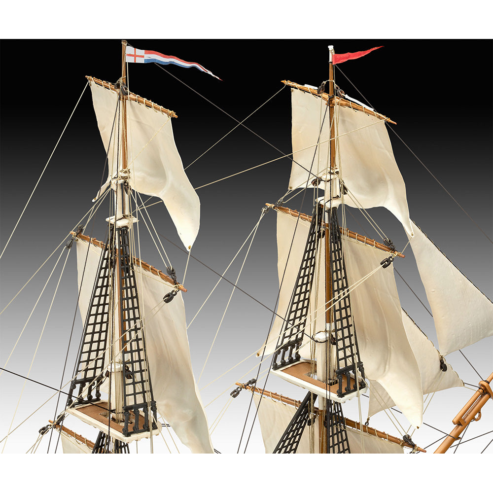 REVELL 1/96 DARWIN'S HISTORICAL DISCOVERY BARQUE HMS BEAGLE