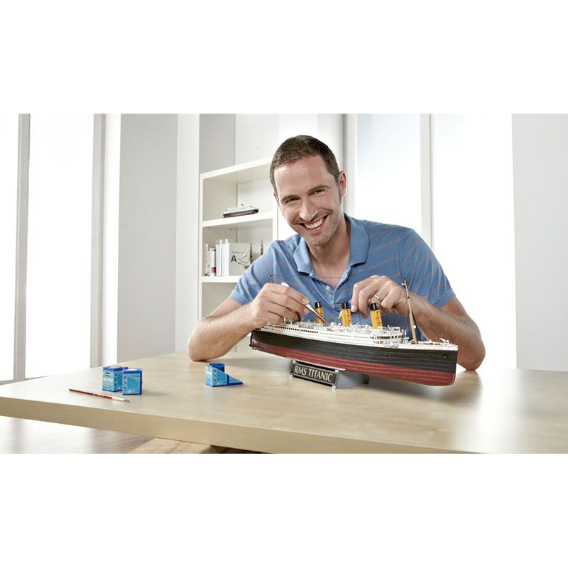 REVELL 1/400 GIFT SET 100 YEARS TITANIC
