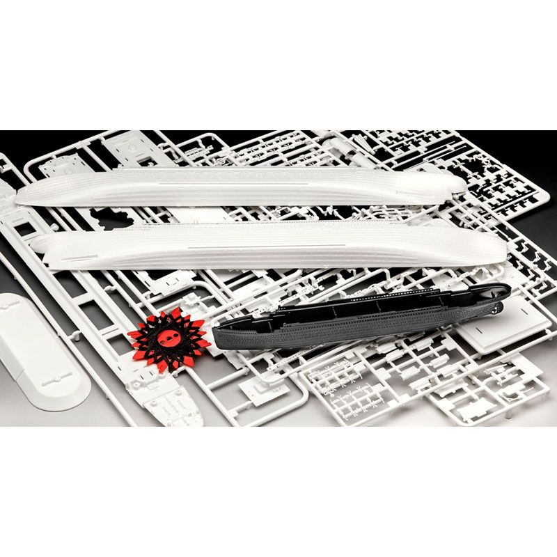 REVELL 1/700 GIFT SET RMS TITANIC TWIN SET