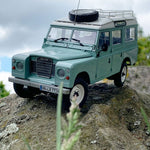 REVELL 1/24 LAND ROVER SERIES III