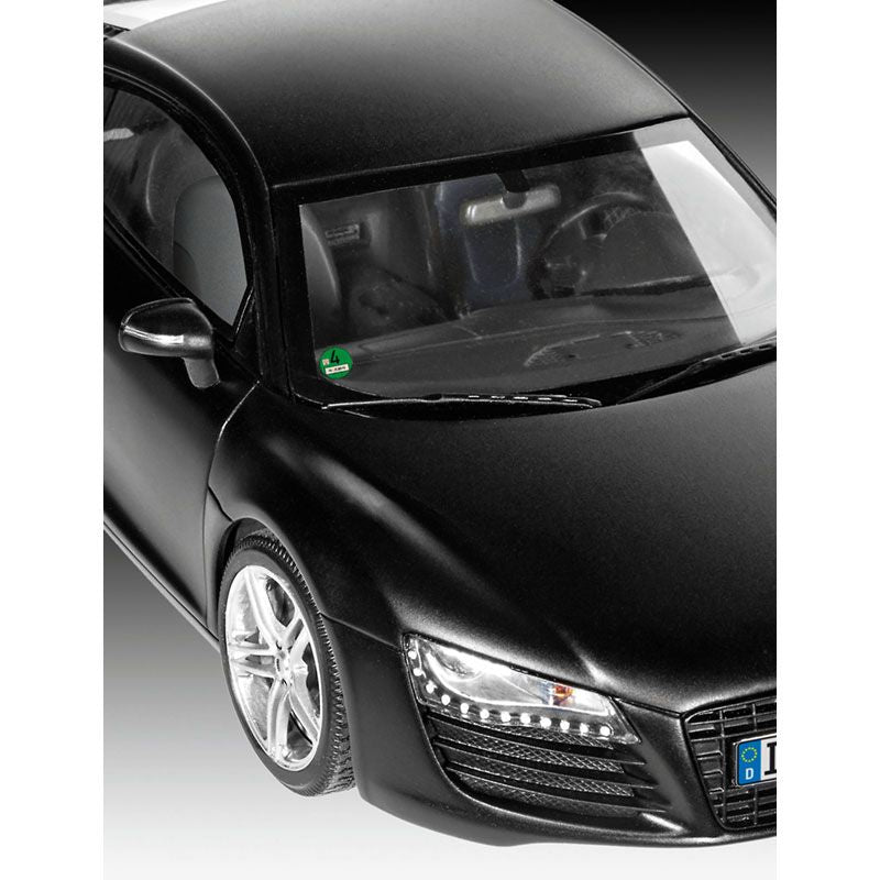 REVELL 1/24 AUDI R8