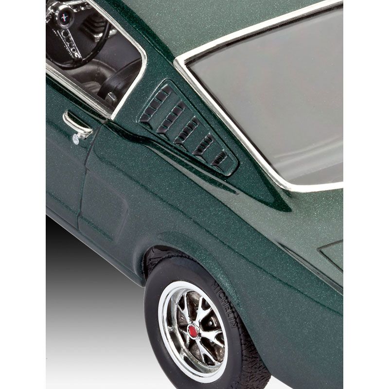 REVELL 1/24 1965 FORD MUSTANG 2+2 FASTBACK