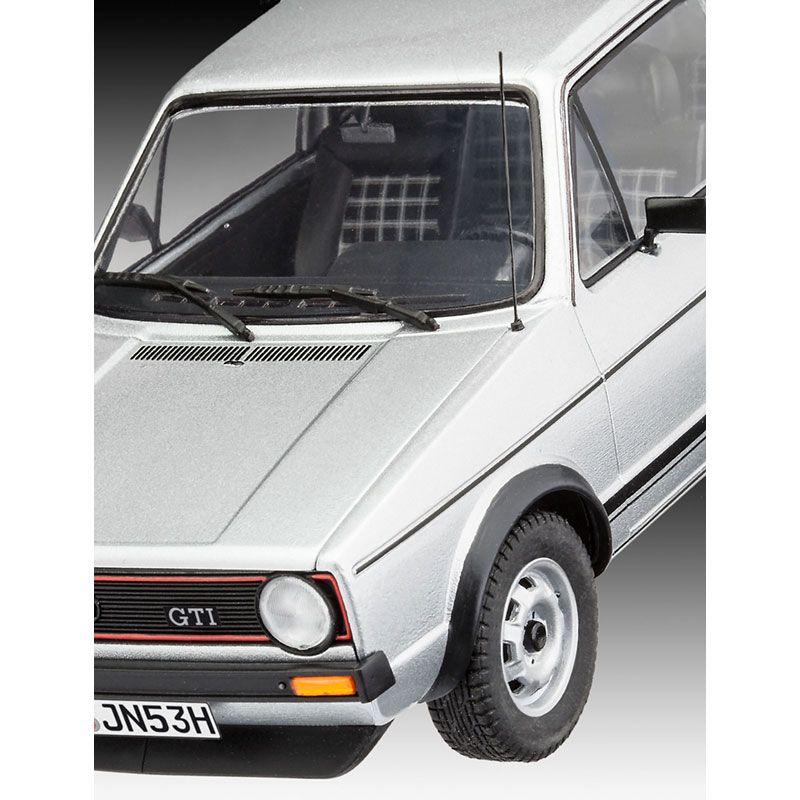 REVELL 1/24 VW GOLF 1 GTI