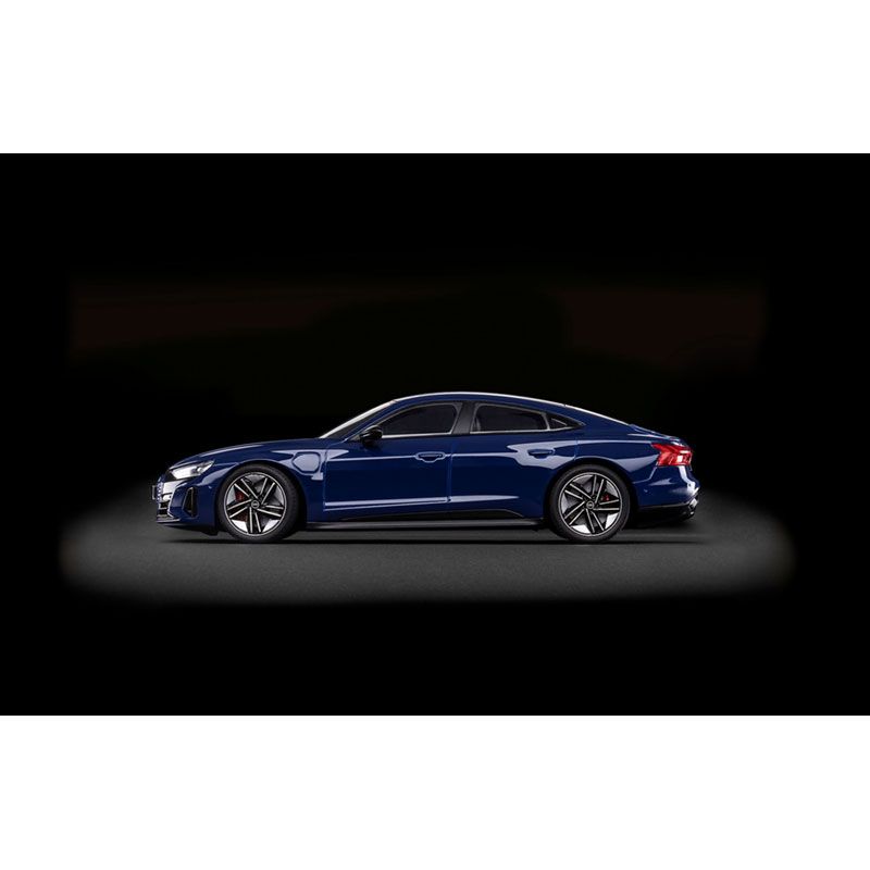 REVELL 1/24 AUDI RS E-TRON GT CLICK-SYSTEM