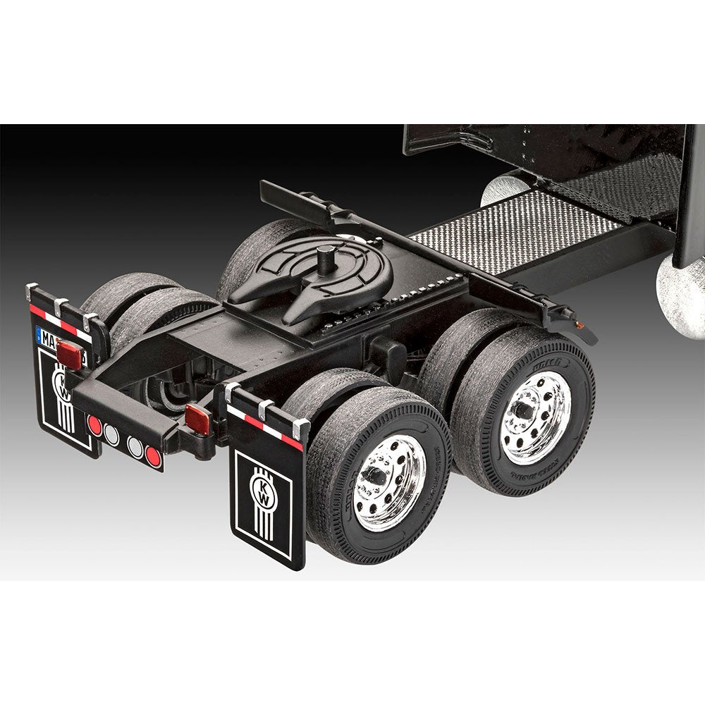 REVELL 1/32 TOUR TRUCK IRON MAIDEN