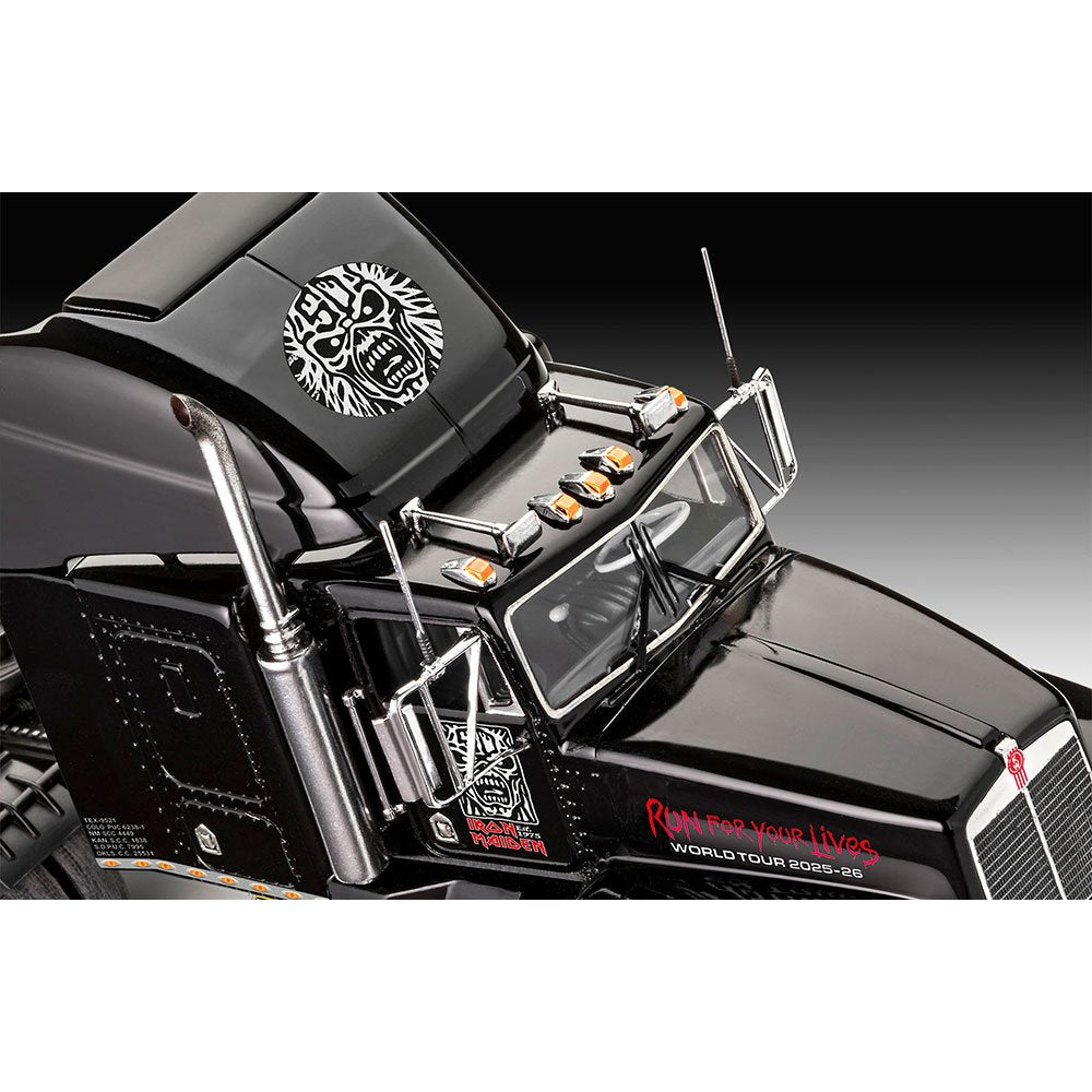 REVELL 1/32 TOUR TRUCK IRON MAIDEN