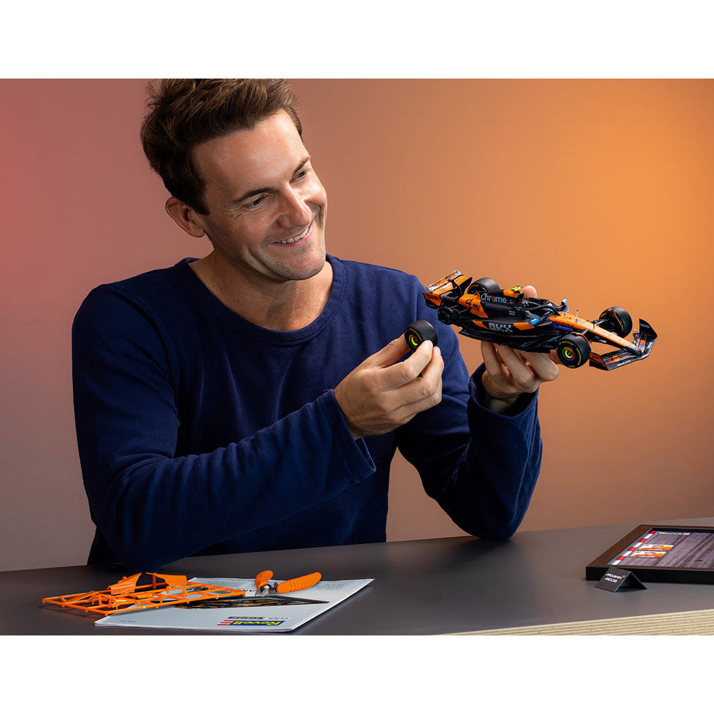 REVELL 1/20 MCLAREN MCL39 - CLICK SYSTEM
